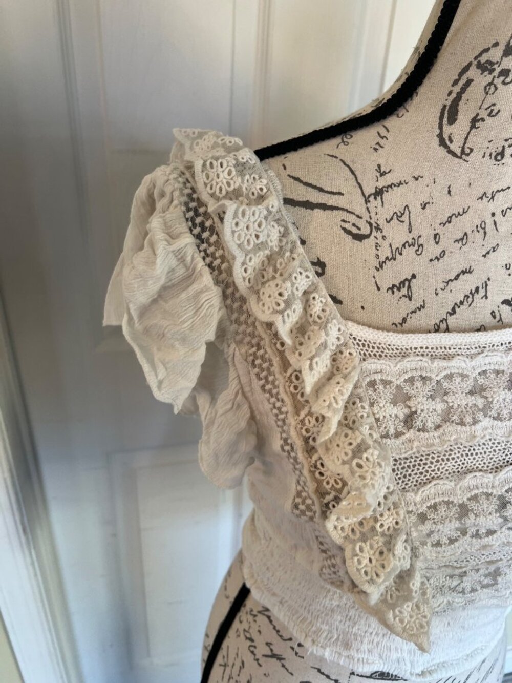 Free People Bridget Crop Top Flutter Ruffle Cropped Bohemian Lace Shirt Small - Picture 4 of 11